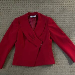 Tahari red crepe blazer/jacket in size 6